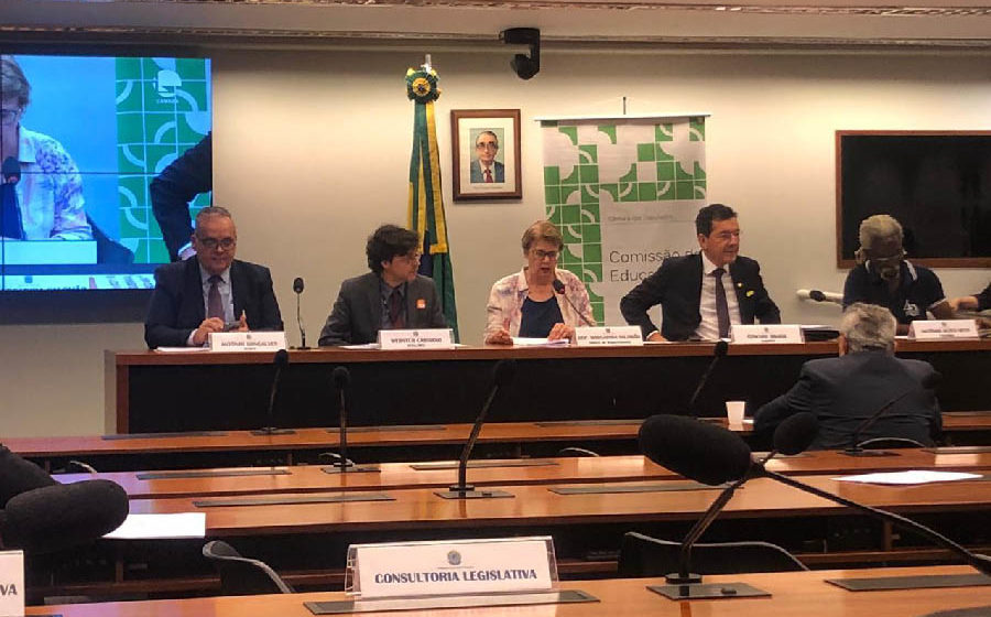 Câmara dos Deputados debate destituição de Reitor da UFFS