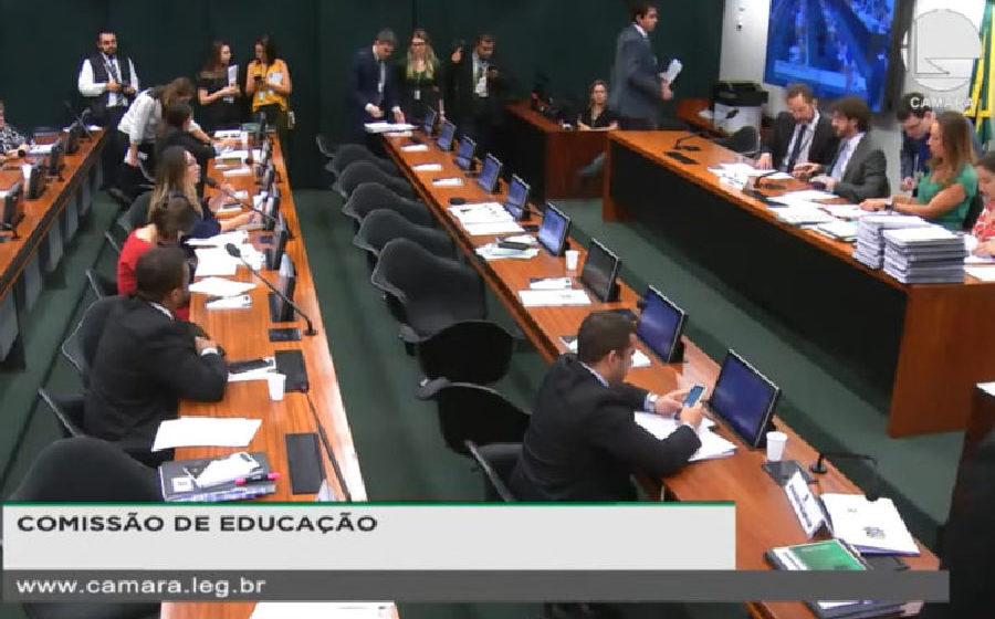 Comissão de Educação da Câmara envia Indicação ao Executivo para destituição de Recktenvald