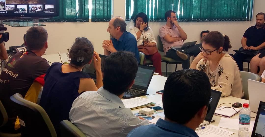 CONSUNI aprova por 35 votos a 12 pela proposição de destituição de Marcelo Recktenvald