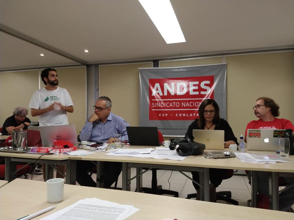 Vicente Ribeiro representa a SINDUFFS em reunião conjunta do Setor das Federais e Setor das Estaduais e Municipais do ANDES-SN., 