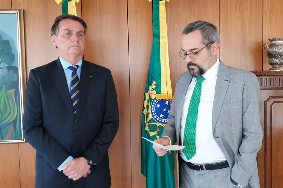 Weintraub caiu! Ministro anuncia sua saída do MEC ao lado de Bolsonaro